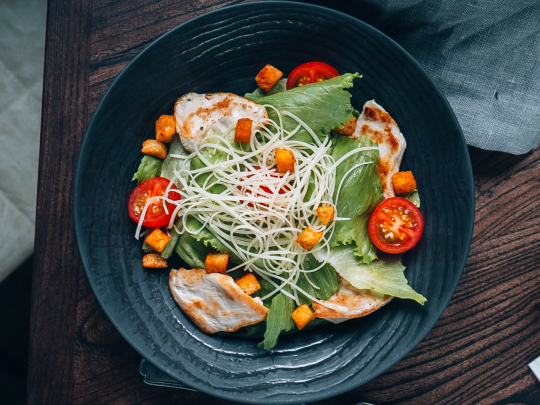 Цезарь с курицей