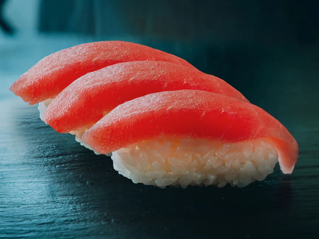 Суши с тунцом 3 шт