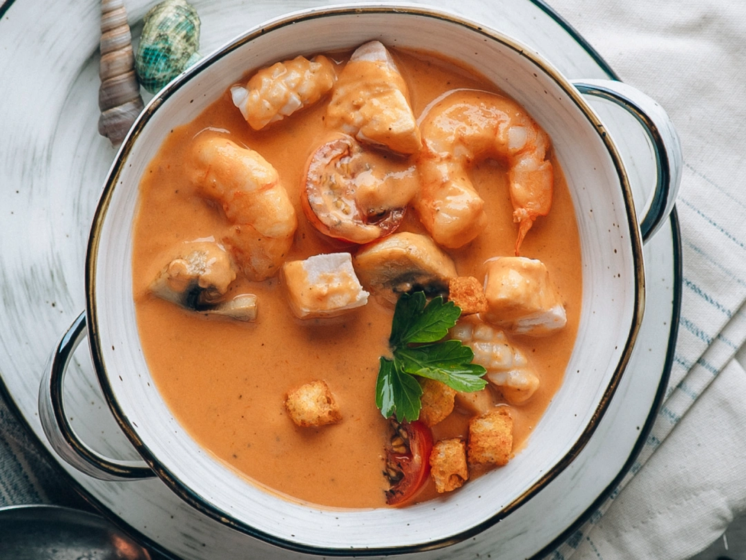 Томатный крем-суп с морепродуктами