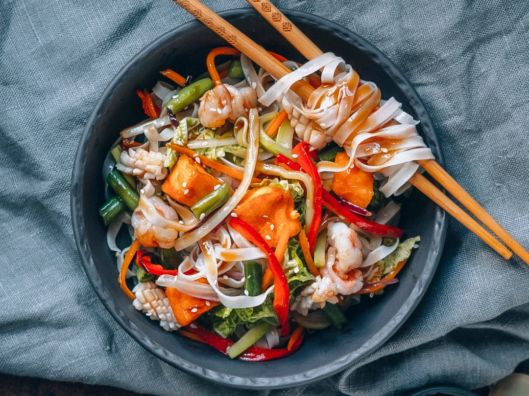 №9 Рисовая лапша с морепродуктами